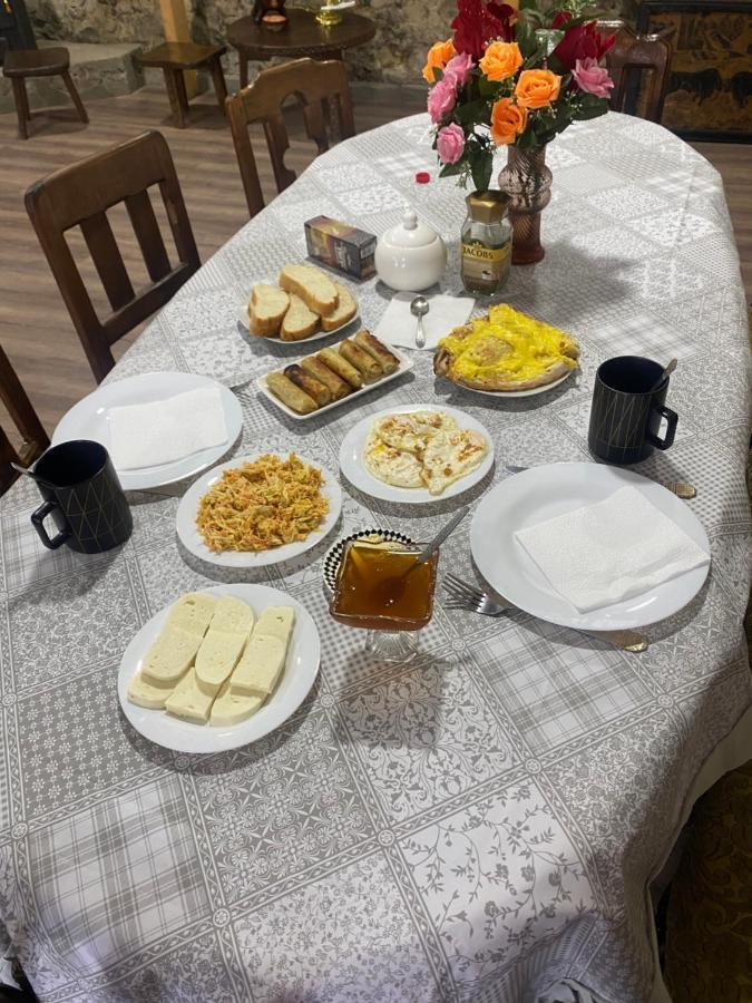 Iuri Udesiani'S Guesthouse 메스티아 외부 사진
